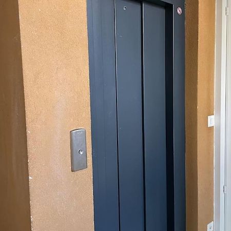 Studio Proche De La Gare ! Apartment โลซาน ภายนอก รูปภาพ