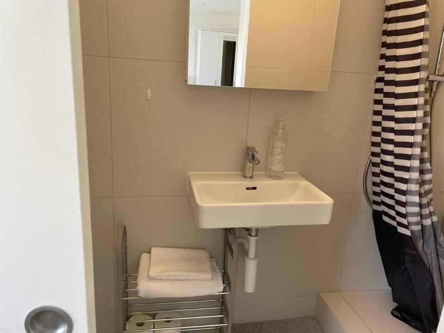 Studio Proche De La Gare ! Apartment โลซาน ภายนอก รูปภาพ